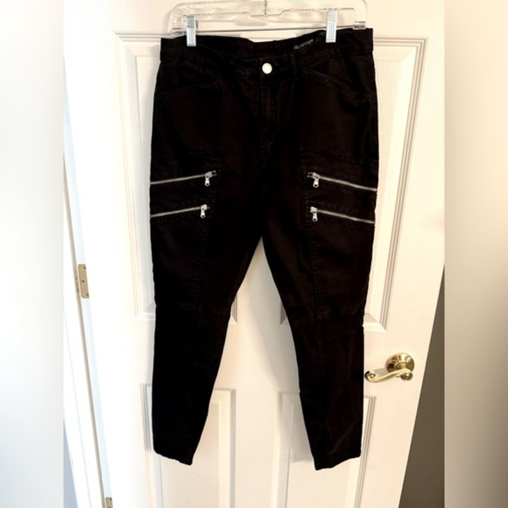 Blank NYC Black Ankle Pants with Silver Zippers